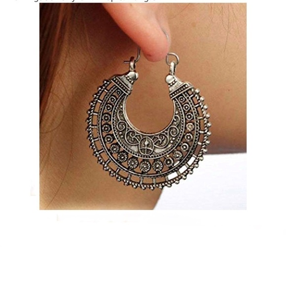NEW-BOHO Intricate Hook Style Dangle Drop Earrings - Picture 2 of 3